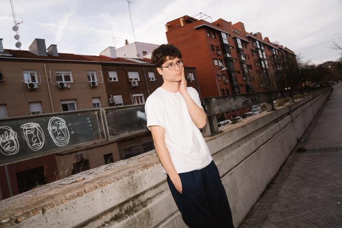 Sesión musical. Reimaginación del disco Stevie Wonder's Journey Through 'The Secret Life of Plants', con Teo Lucadamo.