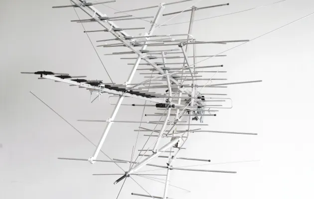 Estructura metálica con varillas. Elena Rocabert Centro residencias artisticas Matadero Madrid