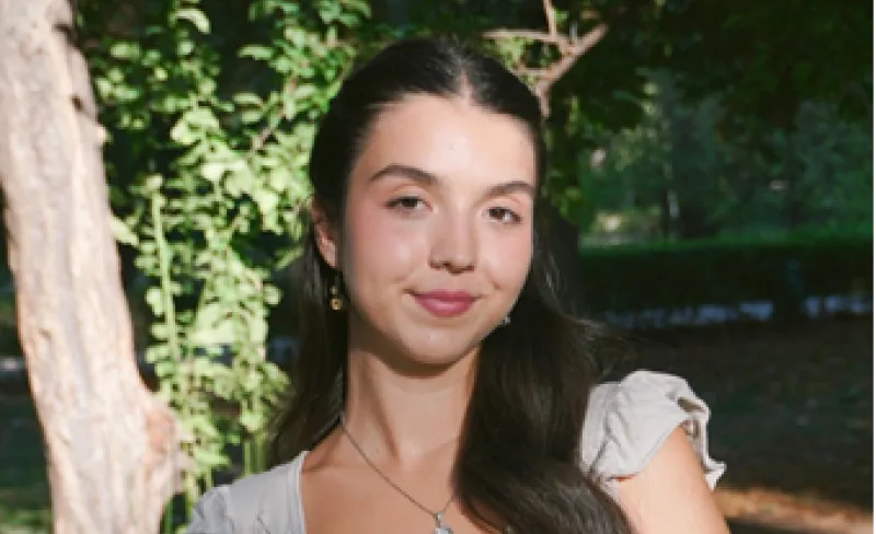 desgranando el proceso creativo de Alona Martínez