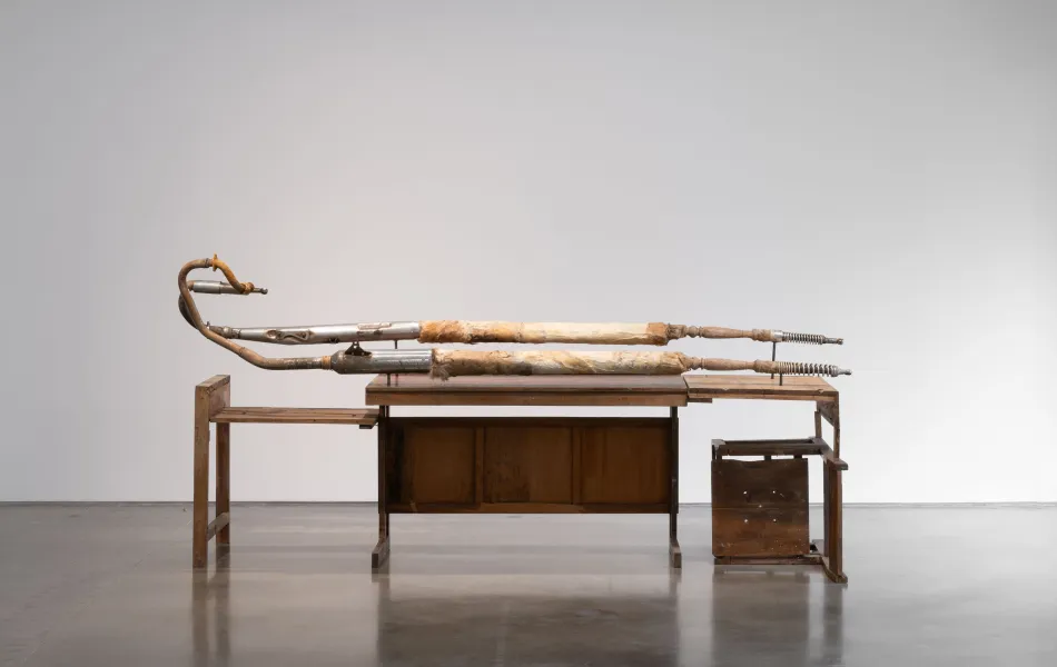 Mesa en espacio diáfano