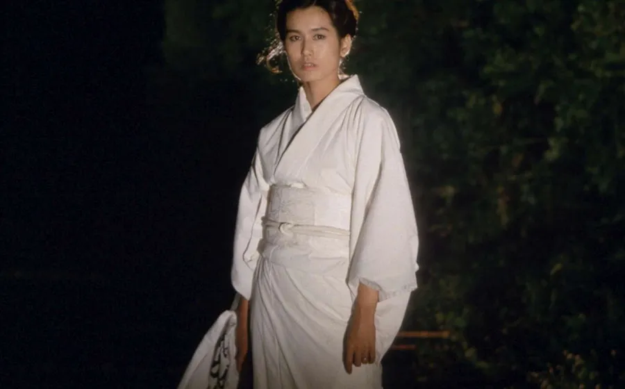 Mujer japonesa en kimono