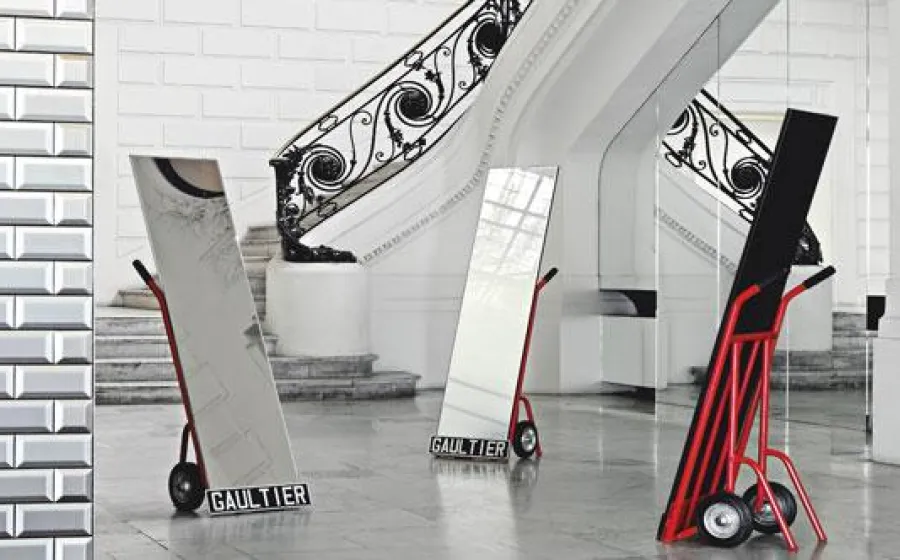 Espejo Diable. Jean-Paul Gaultier. Roche Bobois. 2010