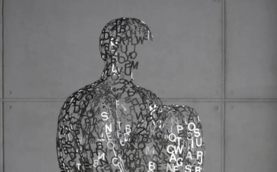 OverflowVI. 2007 Acero 200x125x142 cm. Colección Novagalicia Banco Jaume Plensa