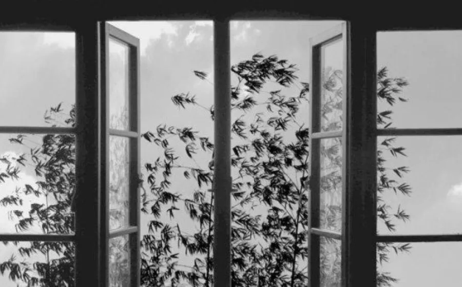 24 FRAMES