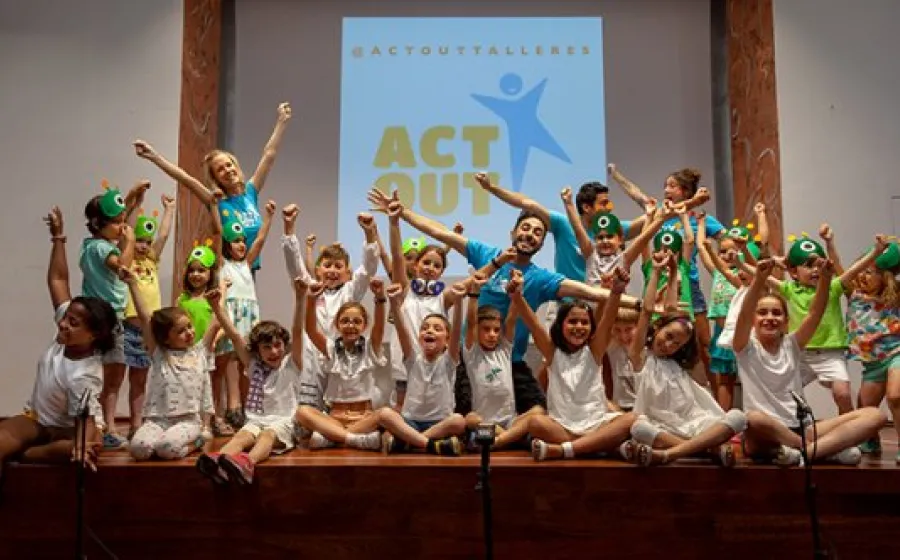 TEATRO EN INGLÉS: ACT OUT