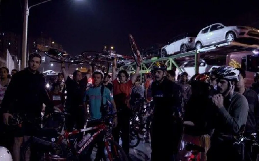 BICICLETAS VS. COCHES