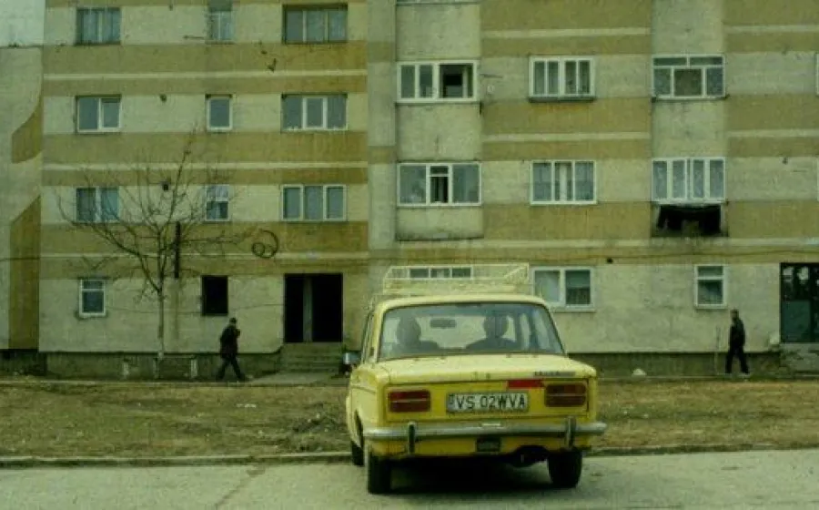 CALATORIE LA ORAS (A TRIP TO THE CITY) + VISUL LUI LIVIU ( LIVIU´S DREAM)
