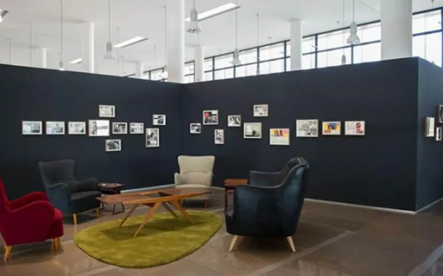 COLECCIÓN INELCOM. ARTE Y TECNOLOGÍA