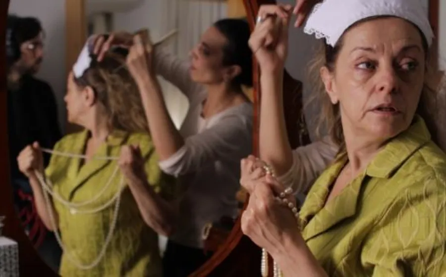 EXIT, UN CORTO A LA CARTA