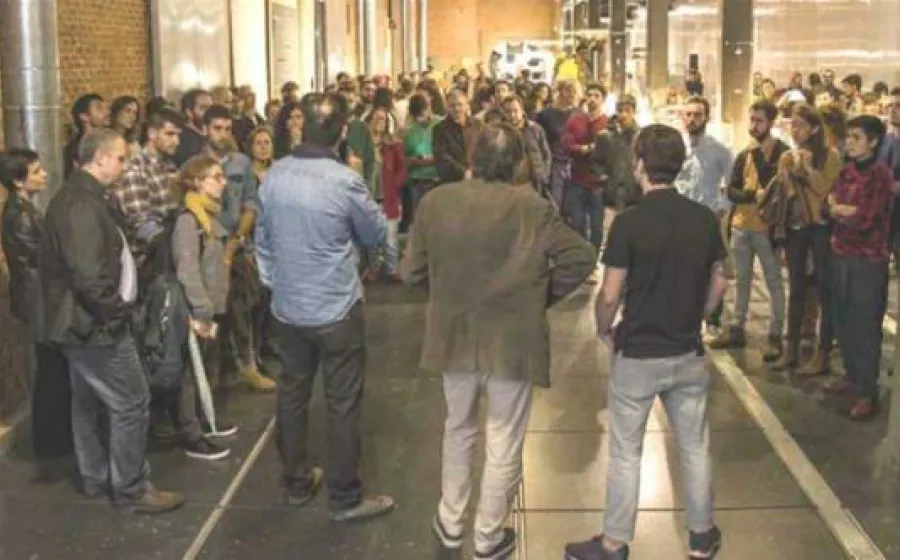 ENCUENTRO CON DISEÑADORES 