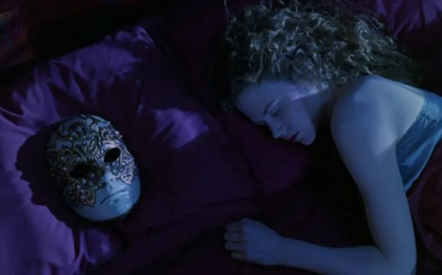 EYES WIDE SHUT