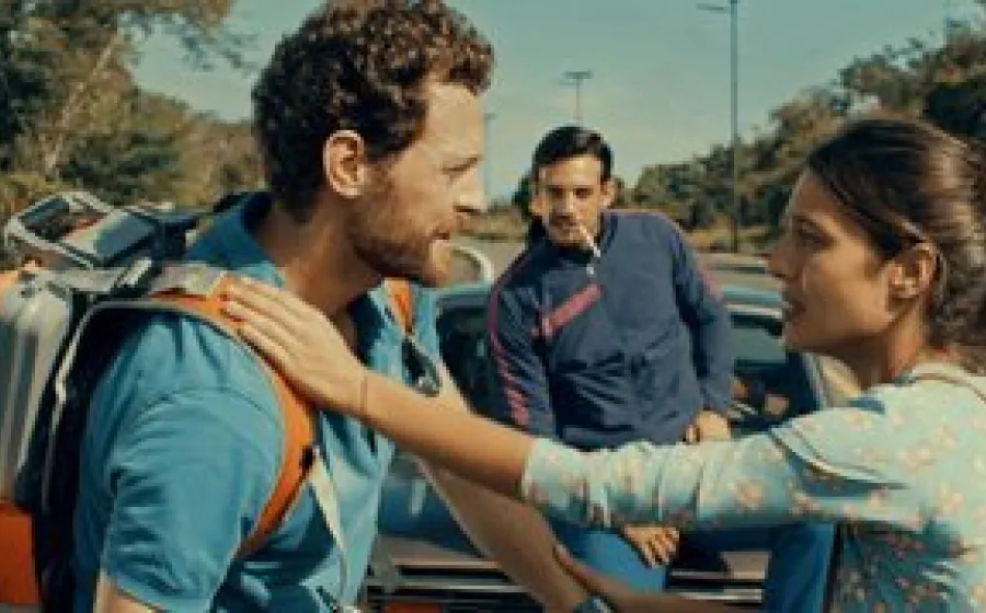 HITCHHIKING PATAGONIA + MELOCOTONES