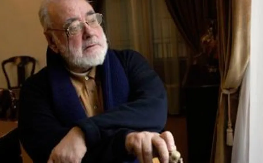 MIGUEL PICAZO, UN CINEASTA EXTRAMUROS