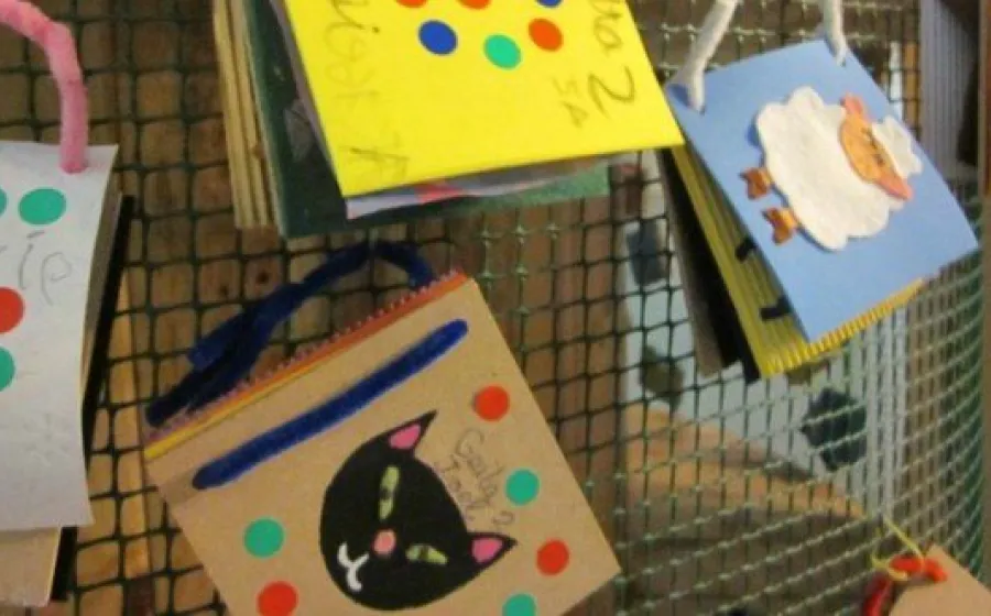 TIC TAC BOOK