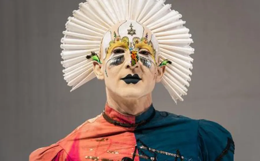 BODY SCENOGRAPHY