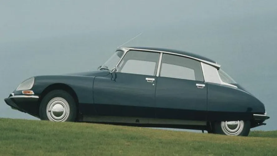 Citroën DS21  Diseñador: Flaminio Bertoni  Año: 1966