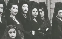 MUJERES BAJO SOSPECHA