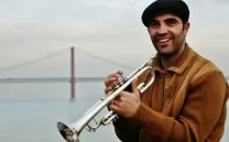 REGRESSION. A PARALLEL STORY