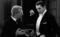 DRACULA: A MONSTER WITHOUT REFLECTION