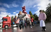 MuMo | Arte contemporáneo sobre ruedas para niños y niñas