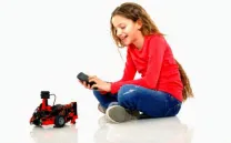 TALLER DE ROBÓTICA: JUNIOR FISCHER BOTS (6-9 AÑOS)