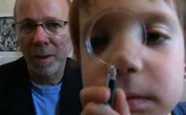 ALGO DE TODOS (UN DOCUMENTAL CON ALAN BERLINER)