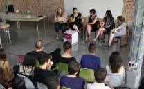 POR UN ESPEJO, OSCURAMENTE: SUPERFICIE Y PROFUNDIDAD EN LA OBRA DE DAVID LYNCH Y GREGORY CREWDSON