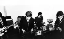 GUITAR TRIO DE RHYS CHATHAM