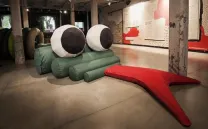 La artista polaca Iza Rutkowska trabaja con los niños y las niñas de Madrid