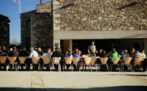 LA EXTRAÑA ELECCIÓN