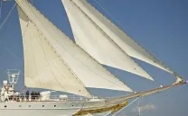 ELCANO - THE WHITE BOAT