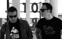 LAS CALLES SIGUEN ARDIENDO