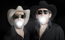 MUERTE Y REENCARNACIÓN EN UN COWBOY