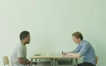 STRANGER IN PARADISE (UN EXTRAÑO EN EL PARAÍSO)