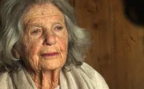 Y EN EL CENTRO DE LA TIERRA HABÍA FUEGO