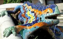 fIGURA DE UN REPTIL hecha con teselas